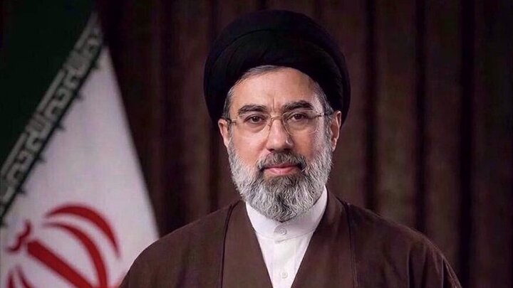 رهبر معظم انقلاب: احقاق حقوق تضعیف‌شده ملت ایران باید پیگیری شود