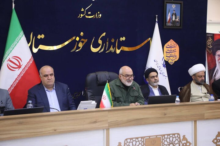 تأکید استاندار خوزستان بر صدور روادید اتباع در کشور برای تردد روان‌تر زائران اربعین