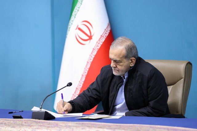 از سوی پزشکیان انجام شد؛  ابلاغ اصلاحیه مواد ۱۸۰ و ۱۸۲ قانون آیین‌نامه داخلی مجلس