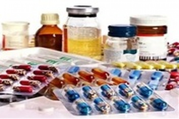عضو هیات رییسه انجمن داروسازان: ذخایر دارویی و شیر خشک کمتر از دو ماه است