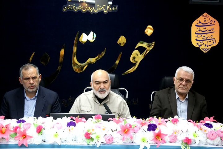 استاندار خوزستان: معلمان، پیشاهنگان مقاومت در جنگ تحمیلی سوم بودند