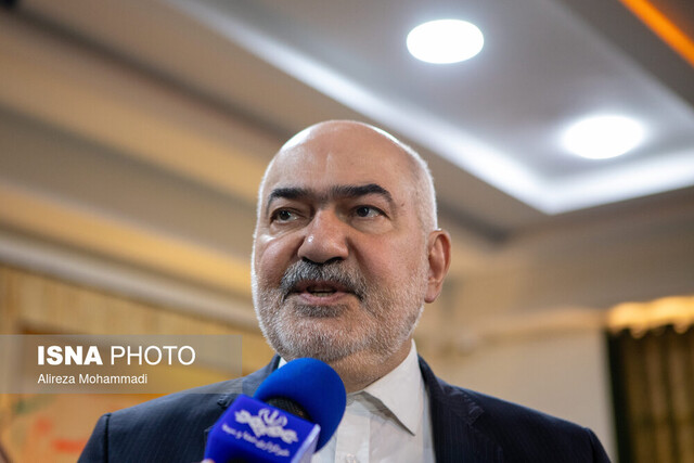 استاندار خوزستان: حقوق معوقه کارگران گروه ملی فولاد تا فردا پرداخت می‌شود
