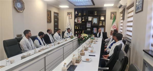 تقدیر ازنیروهای پایگاه بسیج فاطمیون برای برپایی موكب پذیرایی درمراسم تشییع پیكررهبر شهید انقلاب