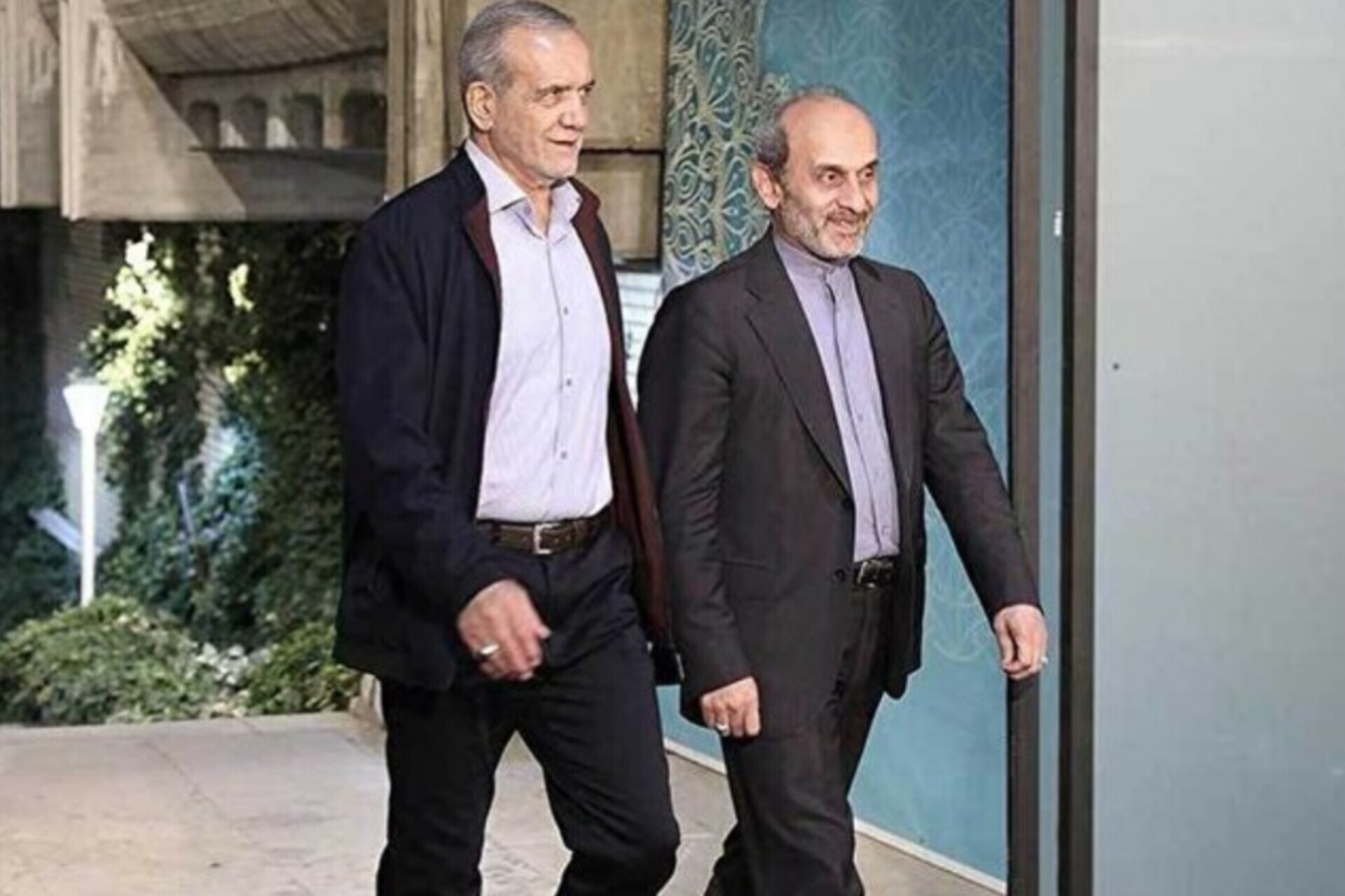 پزشکیان مدیران صداوسیما را احضار کند که تغییر رویکرد خود را اعلام کنند یا با کاهش بودجه مواجه شوند