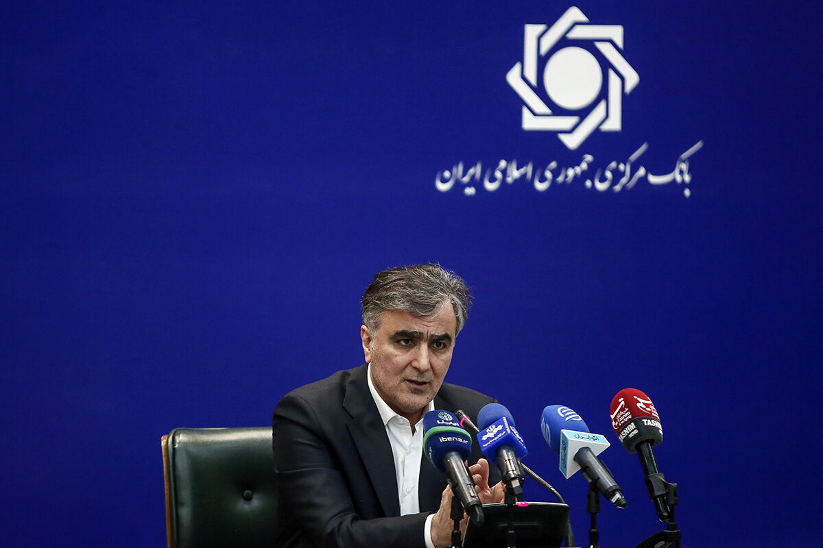 رئیس کل بانک مرکزی اعلام کرد؛ دارایی‌های بانک آینده مشتری دارند/ خریدار ایران‌مال هنوز قطعی نشده است