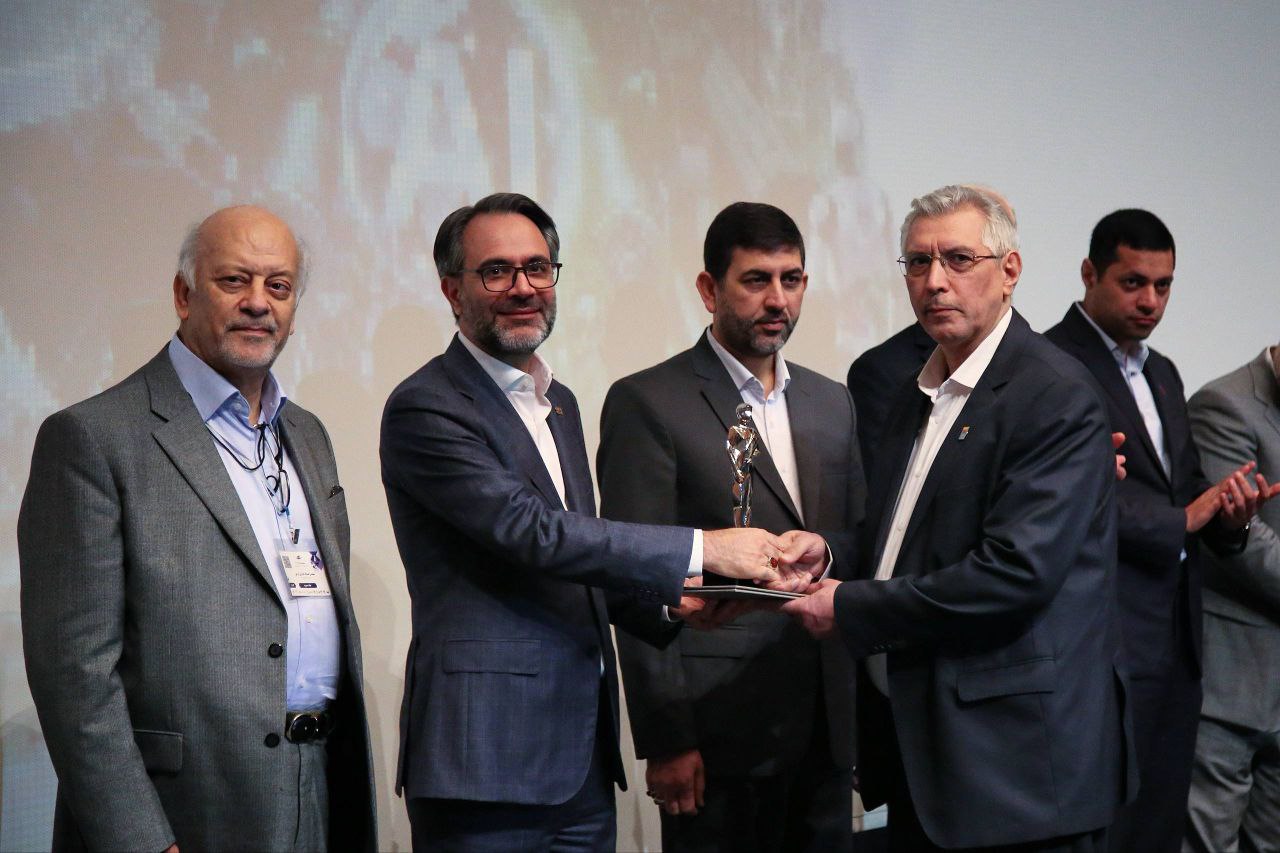 افتخاری دیگر برای فولاد خوزستان؛ محمدمهدی شریف شاذیله، کارشناس سال فولاد ایران شد